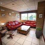Hotel Logis Cris Et Restaurant, Lyon Sud-est 3*