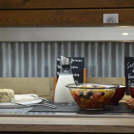 Hotel Logis Cris Et Restaurant, Lyon Sud-est