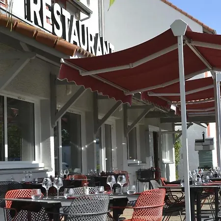 Logis Cris Et Restaurant, Lyon Sud-est Corbas