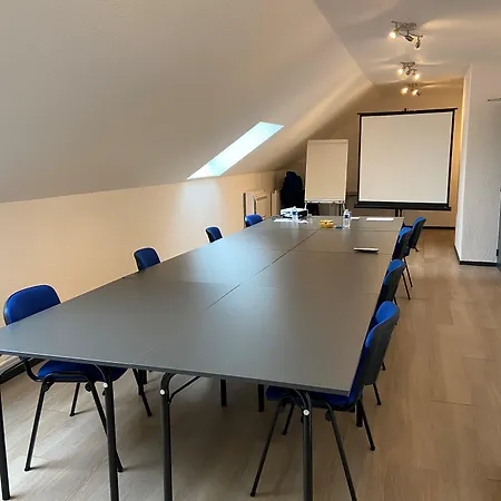 Logis Cris Et Restaurant, Lyon Sud-est Отель 3*