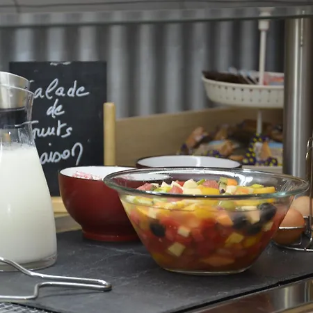 Отель Logis Cris Et Restaurant, Lyon Sud-est 3*