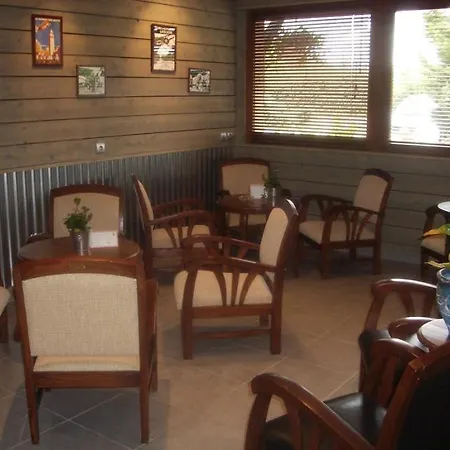 Logis Cris Et Restaurant, Lyon Sud-est 3* Corbas