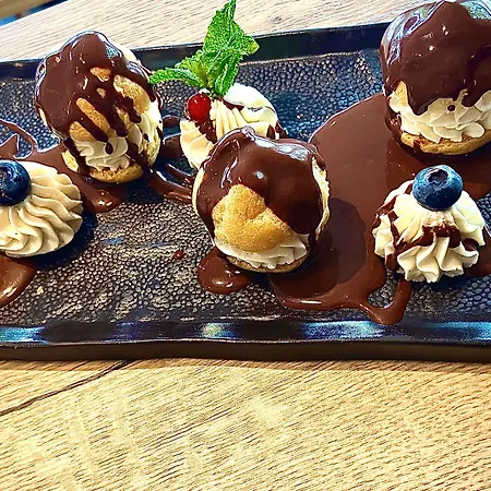 Hotel Logis Cris Et Restaurant, Lyon Sud-est Corbas