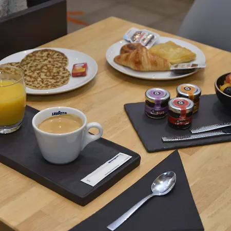 Logis Cris Et Restaurant, Lyon Sud-est Hotel 3*