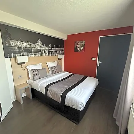 Hotel Logis Cris Et Restaurant, Lyon Sud-est