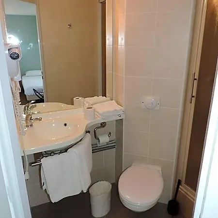 Hotel Logis Cris Et Restaurant, Lyon Sud-est