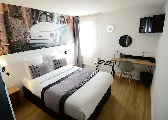 Logis Cris Hôtel, Lyon Sud Hotel 3*