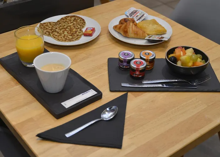 Hotel Logis Cris Hôtel, Lyon Sud