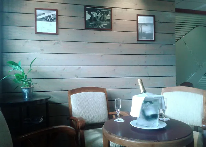 Hotel Logis Cris Hôtel, Lyon Sud 3*