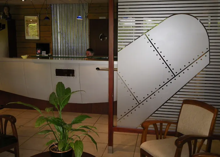 Logis Cris Hôtel, Lyon Sud Hotel