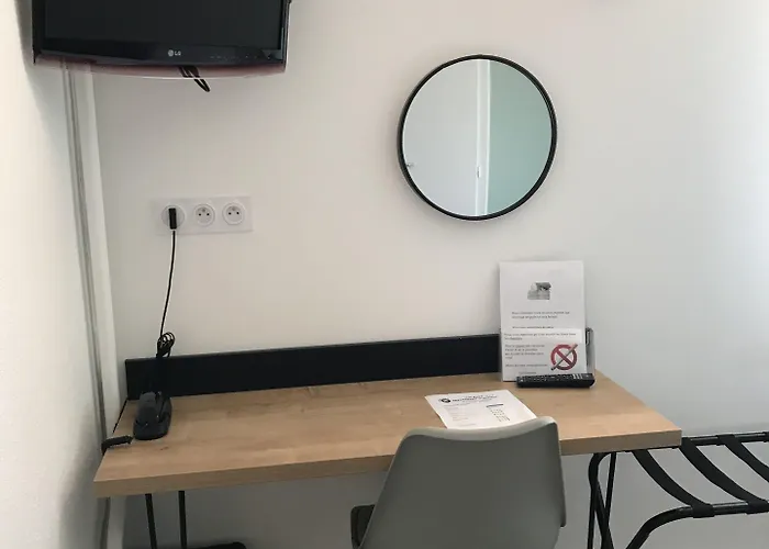 Logis Cris Hôtel, Lyon Sud