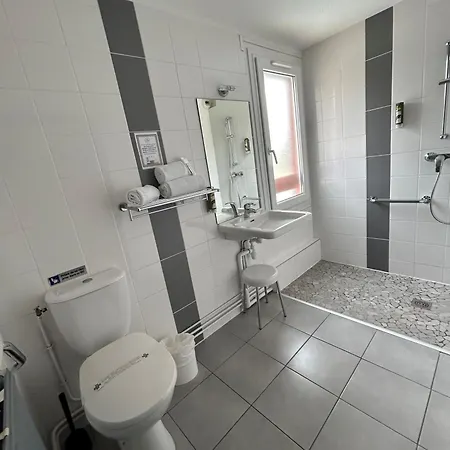 Logis Cris Hôtel, Lyon Sud Hotel